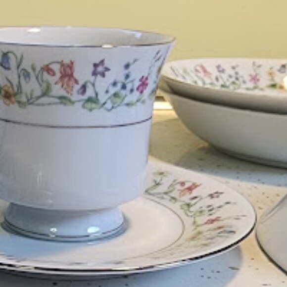 Vintage Sea Gull Fine China Floral Dining Set Replacement Pieces -10 items - Picture 8 of 8